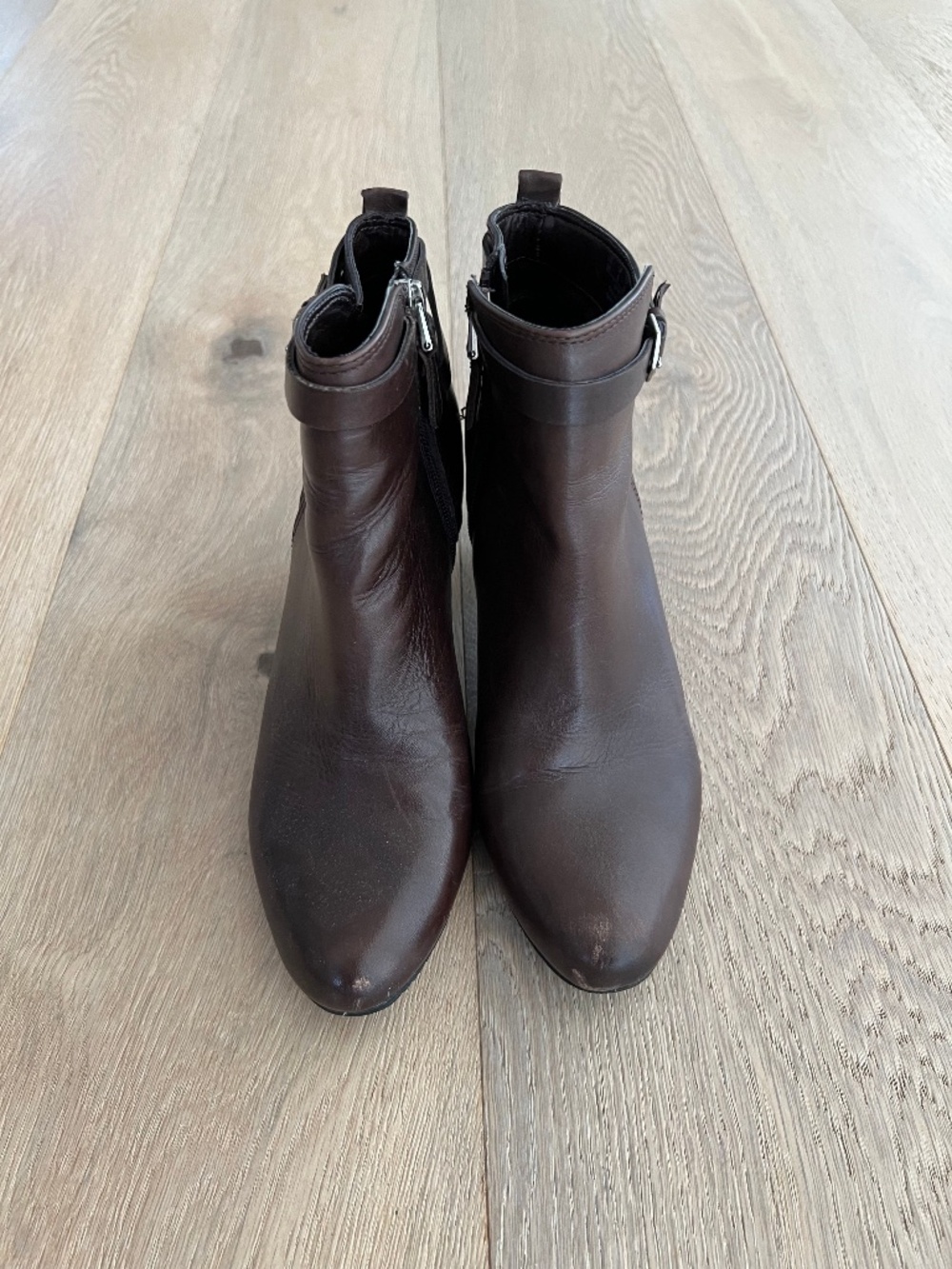 034 🇨🇦 Sam Edelman Brown Leather Heeled boot, Size 8